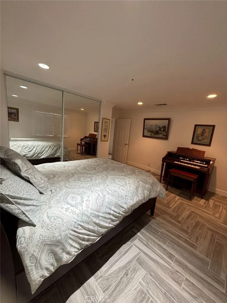 5545 Easter Drive, Wrightwood, California 92397 home-pic-46