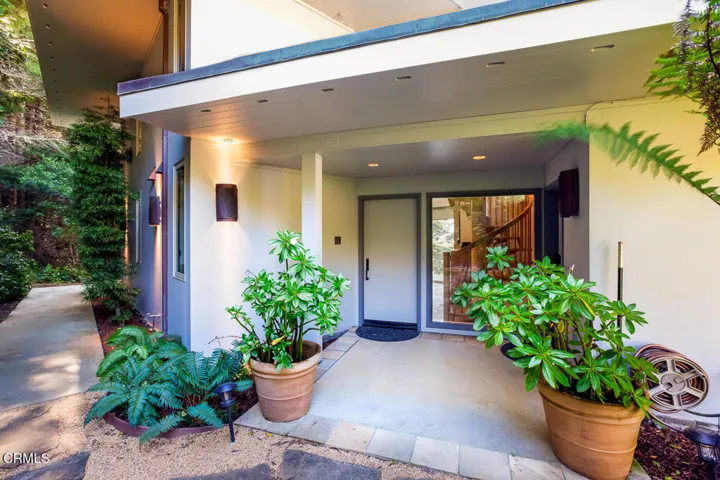 Guest Cottage Entry