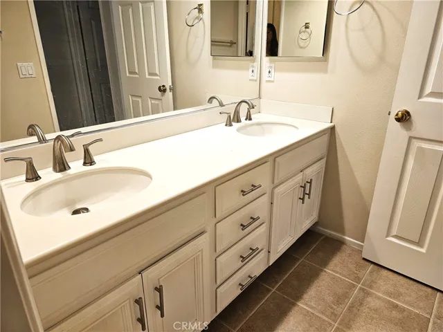 Upstairs Bathroom2 Dual Sinks
