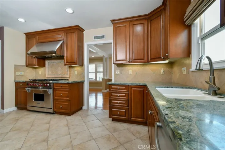 12819 Tiara Street, Valley Village, California 91607