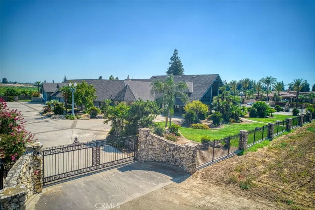 424 N De Wolf Avenue, Fresno, California 93737 home-pic-0