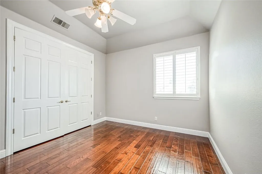 218 W Hubert Court, Fresno, California 93711 home-pic-45