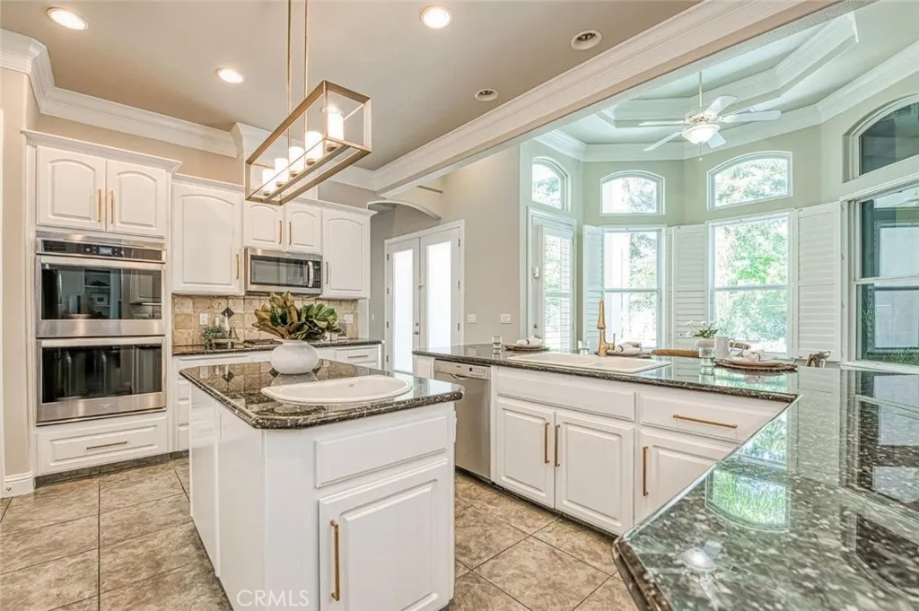 218 W Hubert Court, Fresno, California 93711 home-pic-13