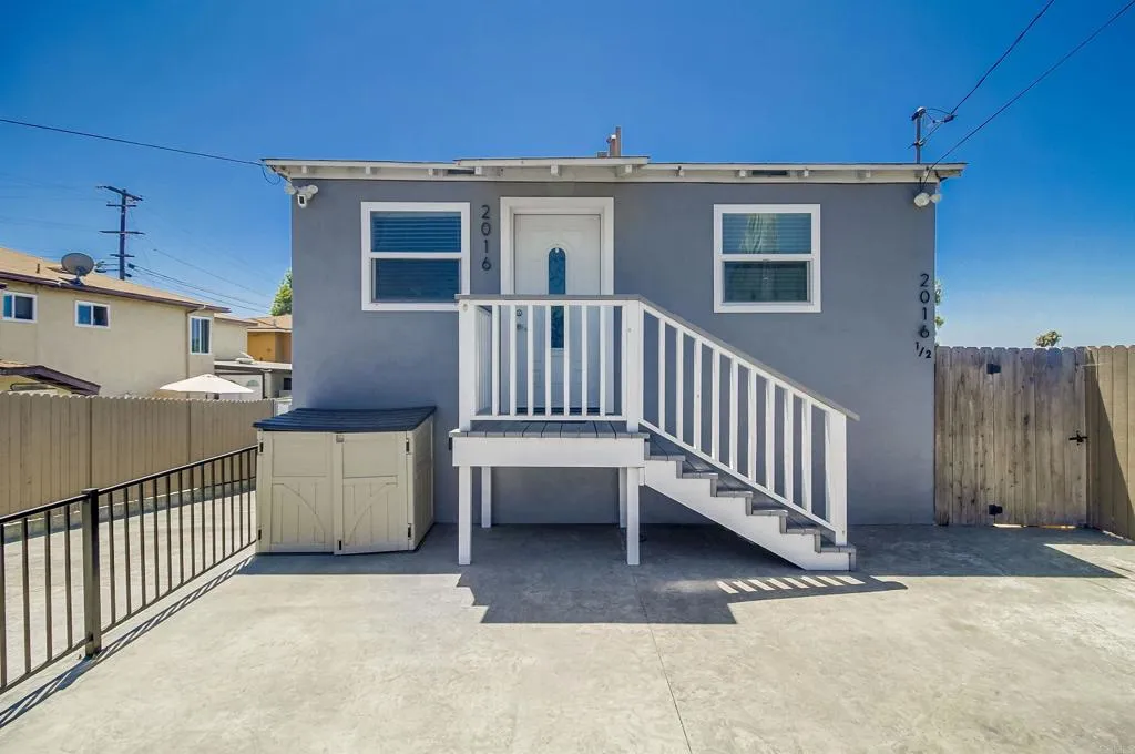 2016 E 10th Street, National City, California 91950 home-pic-3