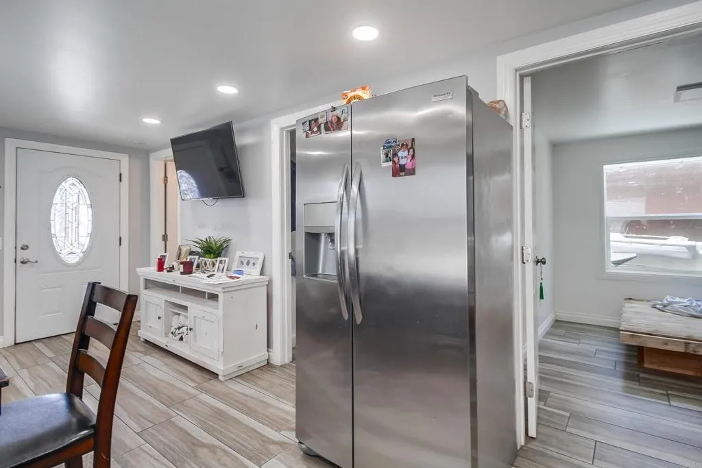 2016 E 10th Street, National City, California 91950 home-pic-25