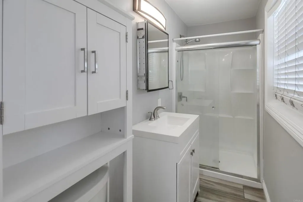 2016 E 10th Street, National City, California 91950 home-pic-10