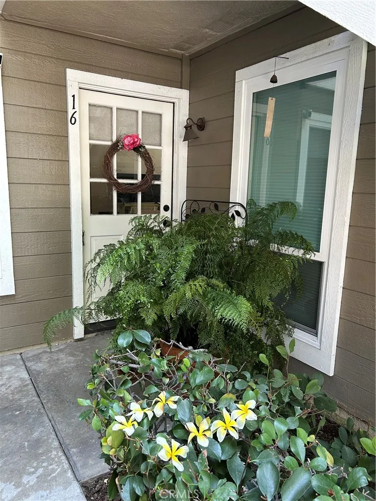 16 Abbey Lane 332, Aliso Viejo, California 92656, 2 Bedrooms Bedrooms, ,1 BathroomBathrooms,Residential,For Sale,Abbey,PW25174515