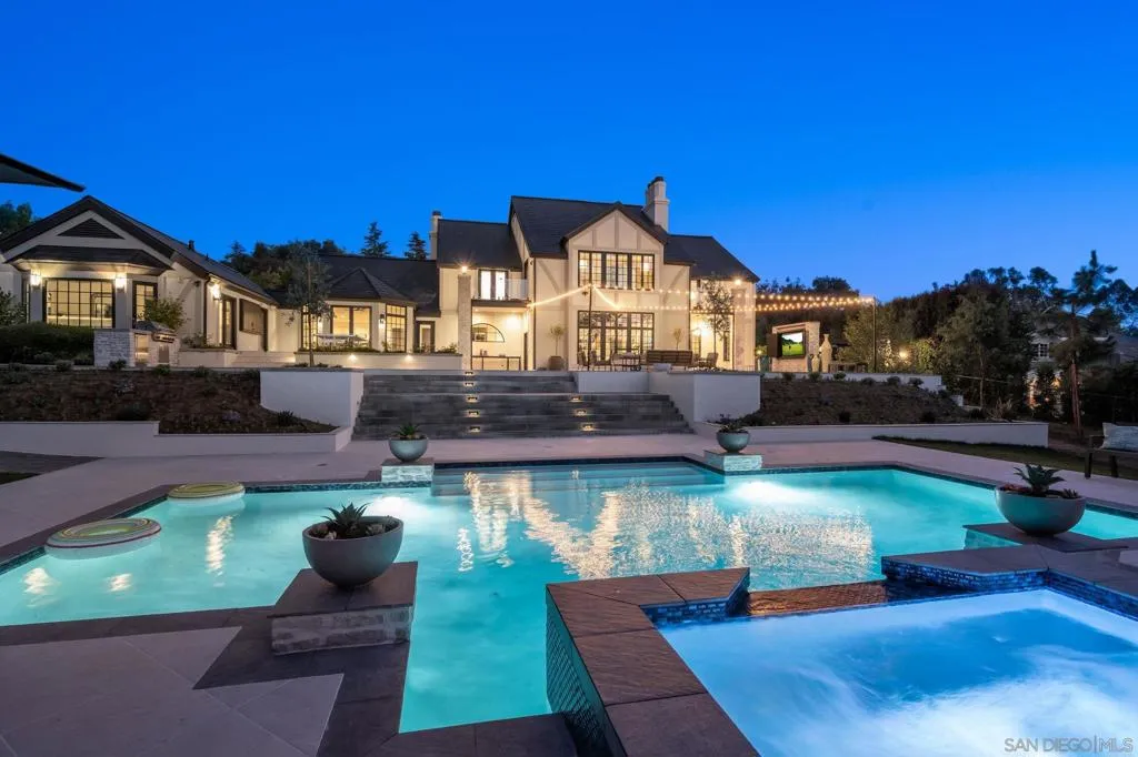 Swimming Pool/Hot Tub/Sauna