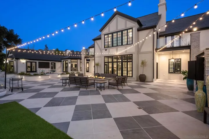 16770 Via De Los Rosales, Rancho Santa Fe, California 92067
