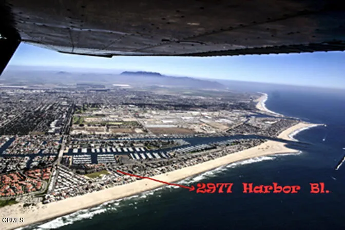 2977 Harbor Boulevard, Oxnard, California 93035 home-pic-1