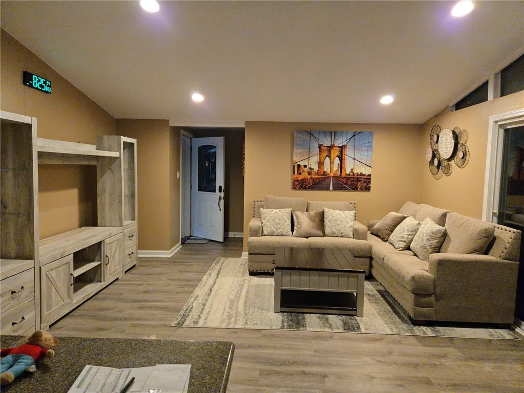2234 W Palm Avenue, Orange, California 92868 home-pic-11