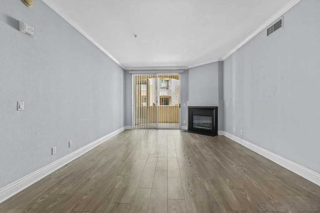 12372 Carmel Country Rd 202, San Diego, California 92130 home-pic-3