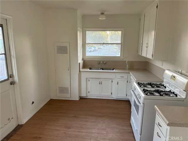 3448 Senasac Avenue, Long Beach, California 90808