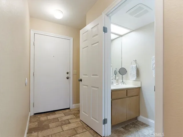 2220 Exposition Drive 94, San Luis Obispo, California 93401