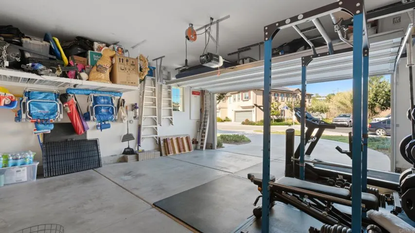 262 Camellia Way, Vista, California 92083