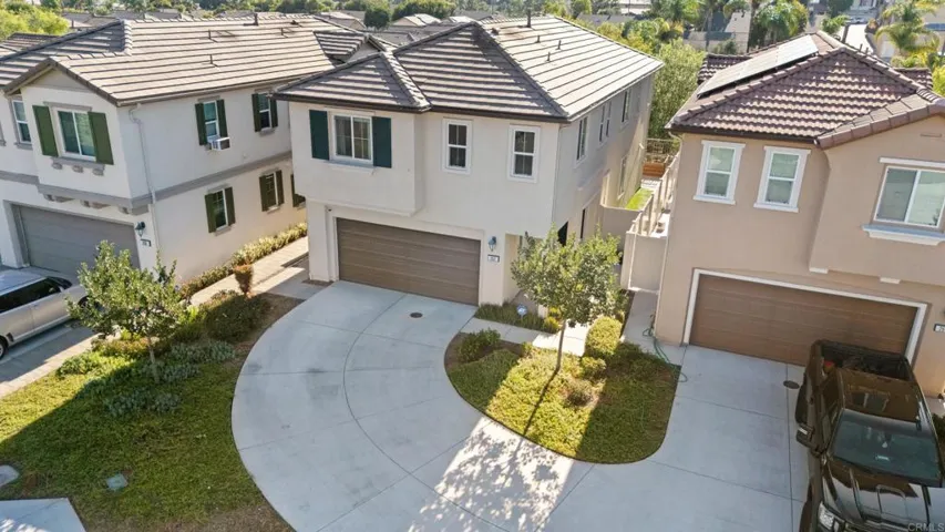 262 Camellia Way, Vista, California 92083
