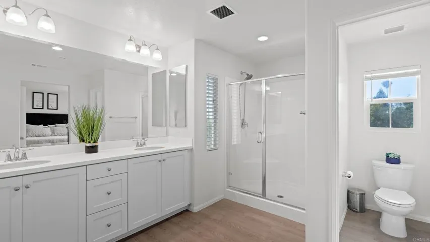 262 Camellia Way, Vista, California 92083