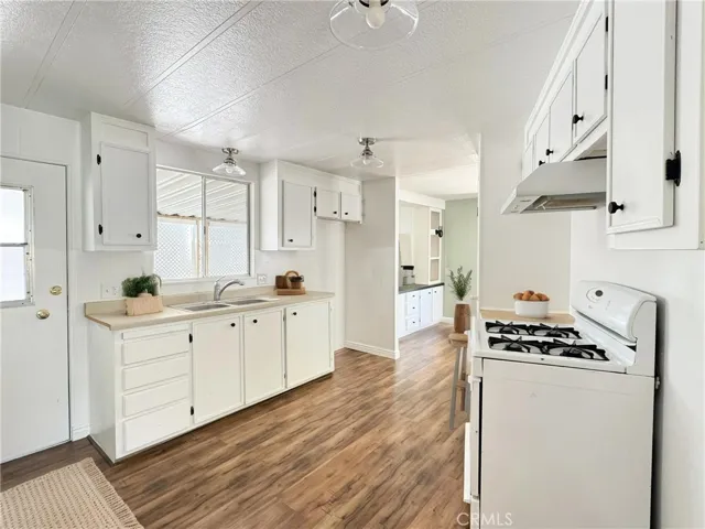 31130 S General Kearny Road 136, Temecula, California 92591