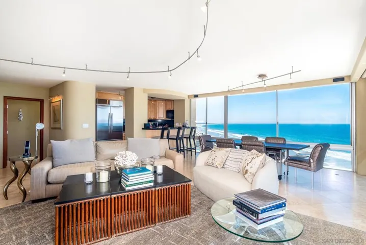 1720 Avenida Del Mundo 604, Coronado, California 92118