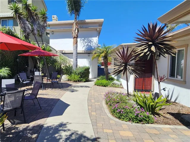 172 Ocean View Avenue, Pismo Beach, California 93449