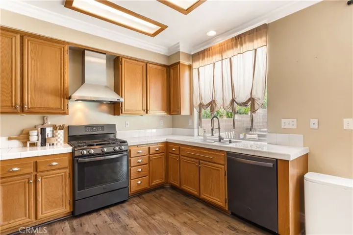14756 Saddlepeak Drive, Fontana, California 92336