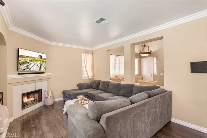 14756 Saddlepeak Drive, Fontana, California 92336