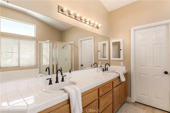 Primary Bathroom, Double Sinks