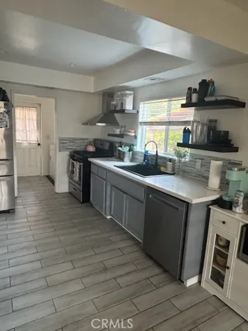 1137 Willow Avenue, Glendora, California 91740