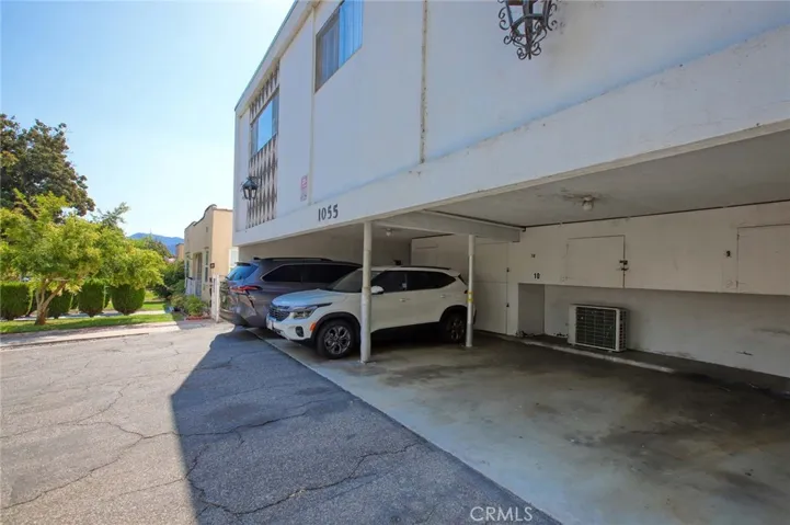 1055 Grover Avenue, Glendale, California 91201