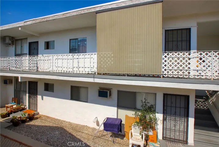 1055 Grover Avenue, Glendale, California 91201