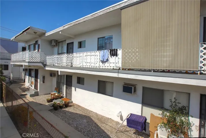 1055 Grover Avenue, Glendale, California 91201