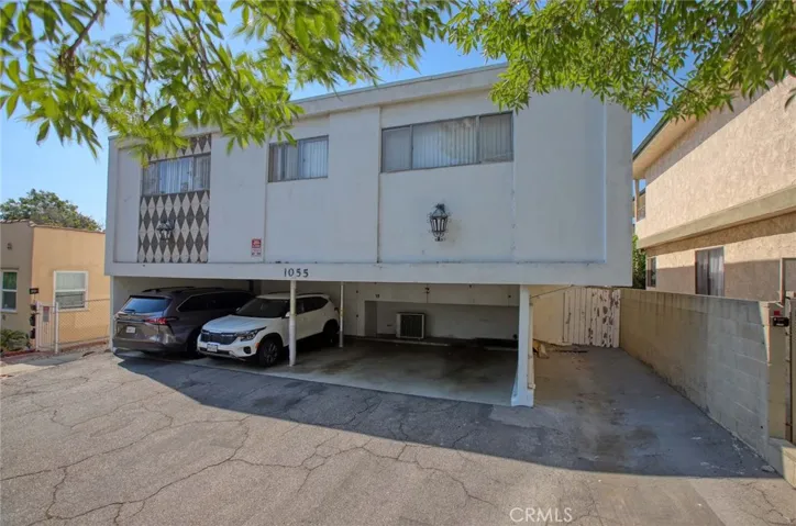 1055 Grover Avenue, Glendale, California 91201