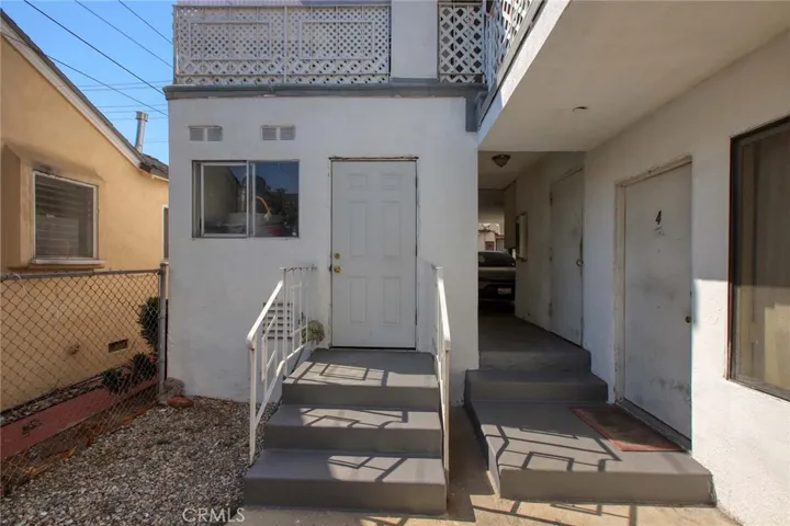 1055 Grover Avenue, Glendale, California 91201
