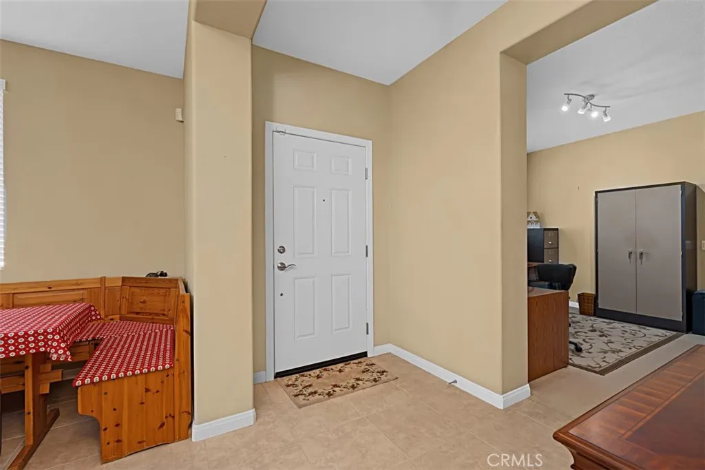 1533 Big, Beaumont, California 92223 home-pic-6