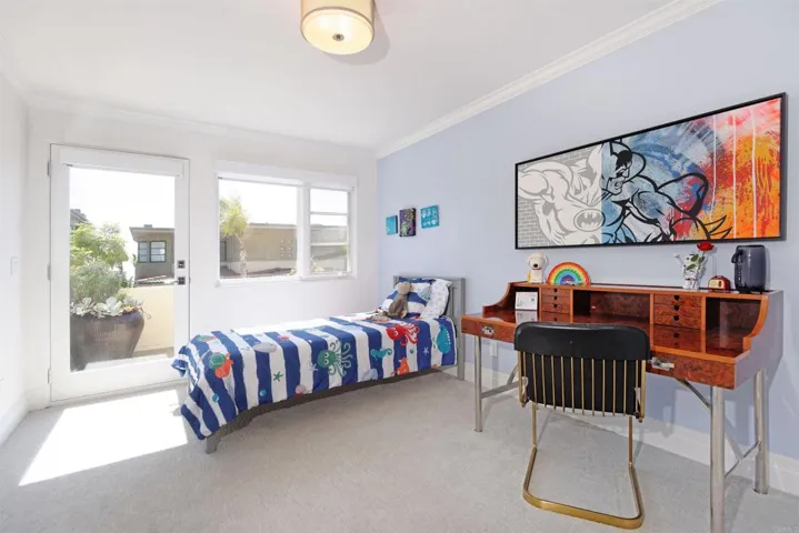 7127 Fay Avenue, La Jolla, California 92037
