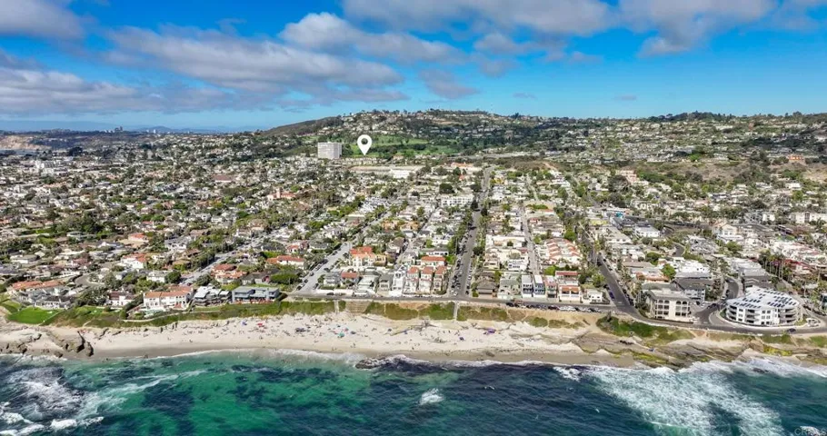 7127 Fay Avenue, La Jolla, California 92037