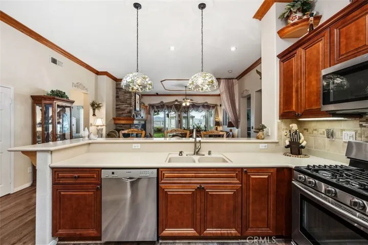 27512 Hopi Springs Court, Corona, California 92883