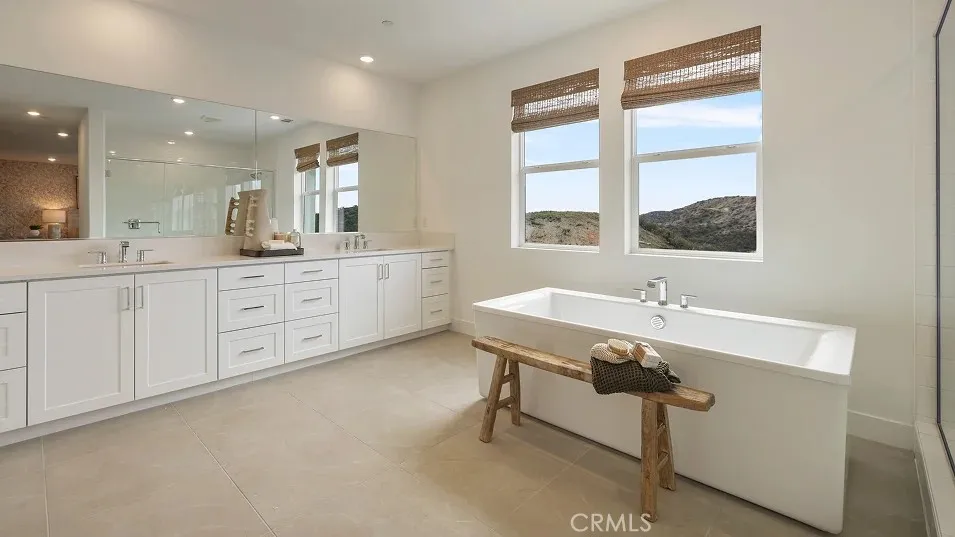 24343 Calle La Roca, Valencia, California 91354 home-pic-15