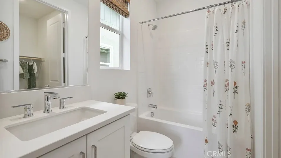 24343 Calle La Roca, Valencia, California 91354 home-pic-19