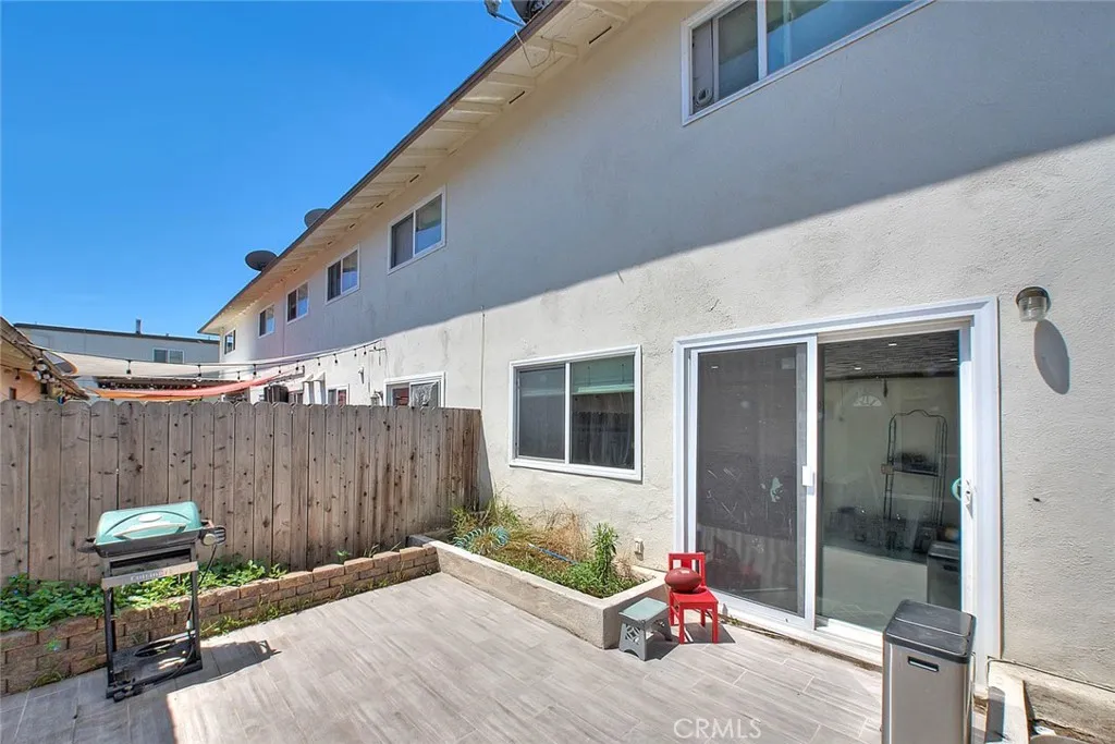 17401 Hood Court, Fountain Valley, California 92708 home-pic-27