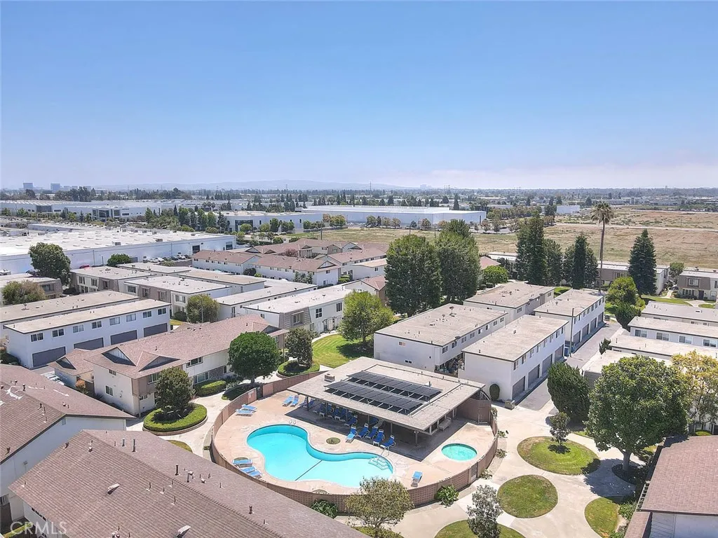 17401 Hood Court, Fountain Valley, California 92708 home-pic-38