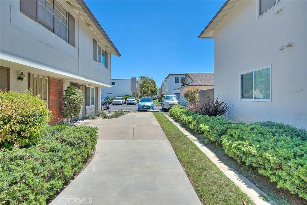 17401 Hood Court, Fountain Valley, California 92708 home-pic-45