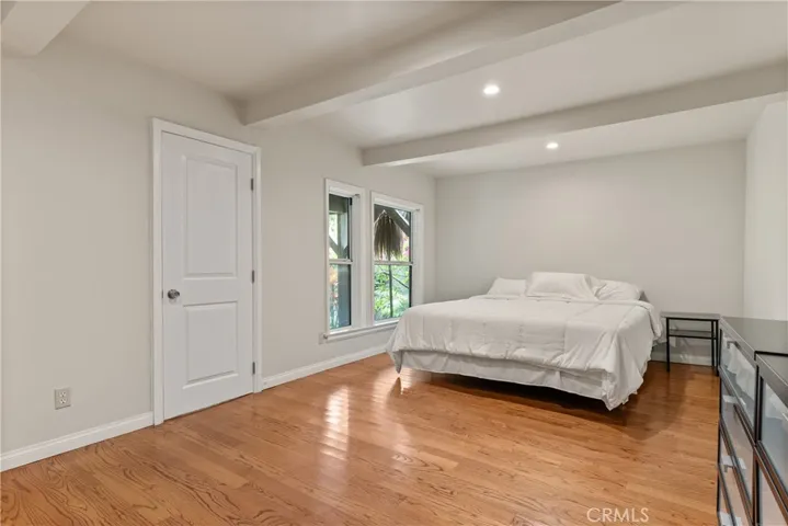 3260 DeWitt Dr