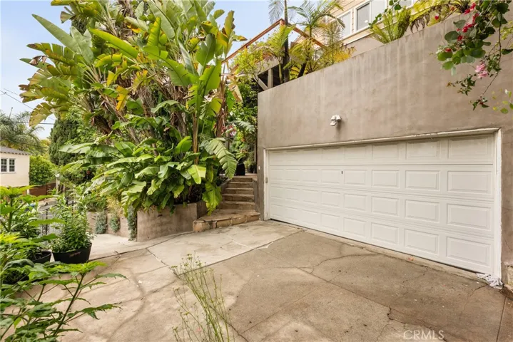 3260 DeWitt Dr