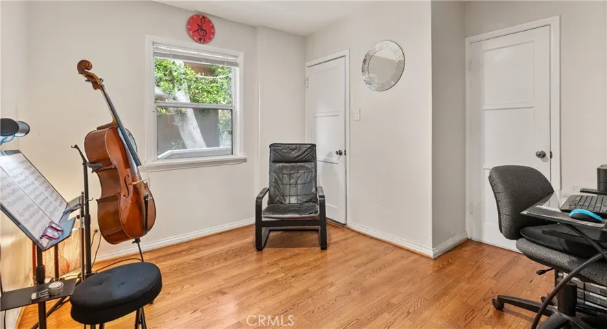 3260 De Witt Drive, Los Angeles, California 90068