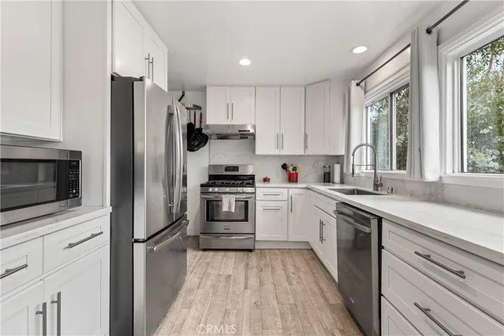 3260 DeWitt Dr