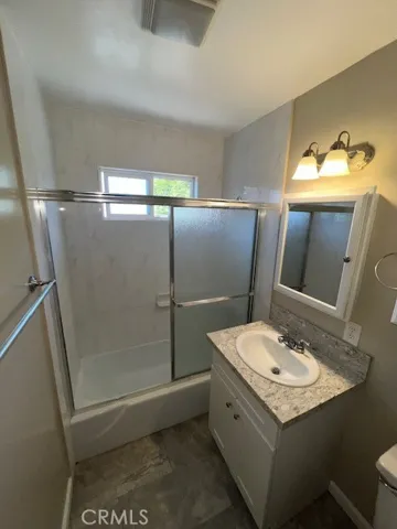 1004 E 5th Street, Long Beach, California 90802