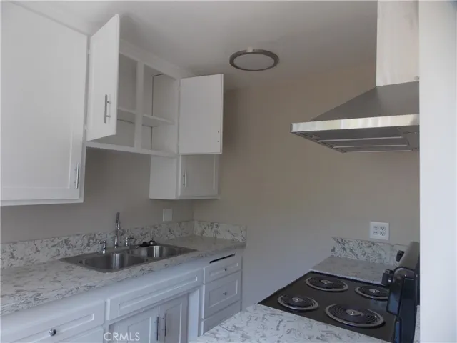1004 E 5th Street, Long Beach, California 90802