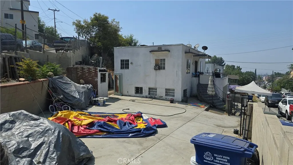 1022 Geraghty Avenue, Los Angeles, California 90063 home-pic-3