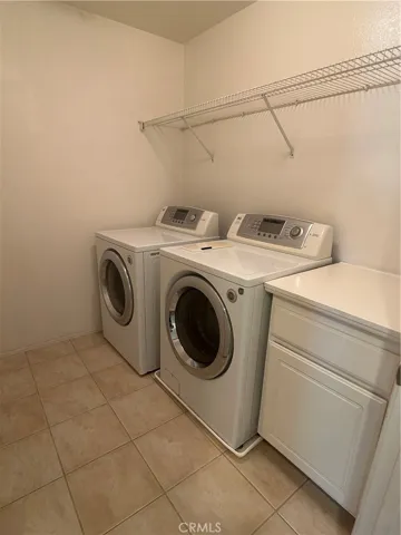 23 Cameron 67, Irvine, California 92602